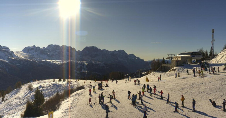 Webcam Skiarea Campiglio Dolomiti di Brenta Val di Sole Val Rendena - Seggiovia Malghette 