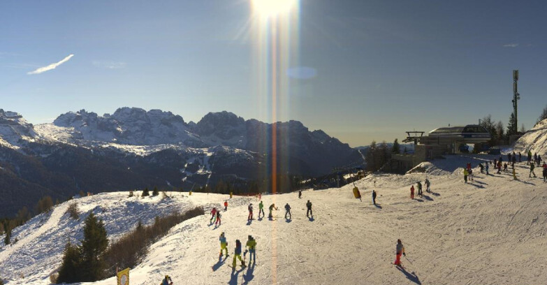 Webcam Skiarea Campiglio Dolomiti di Brenta Val di Sole Val Rendena - Seggiovia Malghette 