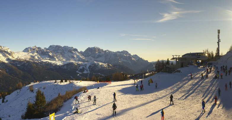Webcam Skiarea Campiglio Dolomiti di Brenta Val di Sole Val Rendena - Seggiovia Malghette 