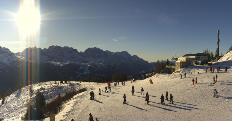 Webcam Skiarea Campiglio Dolomiti di Brenta Val di Sole Val Rendena - Seggiovia Malghette 