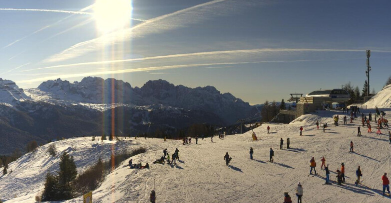 Webcam Skiarea Campiglio Dolomiti di Brenta Val di Sole Val Rendena - Seggiovia Malghette 