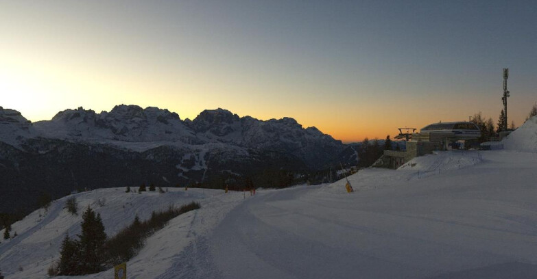 Webcam Skiarea Campiglio Dolomiti di Brenta Val di Sole Val Rendena - Seggiovia Malghette 