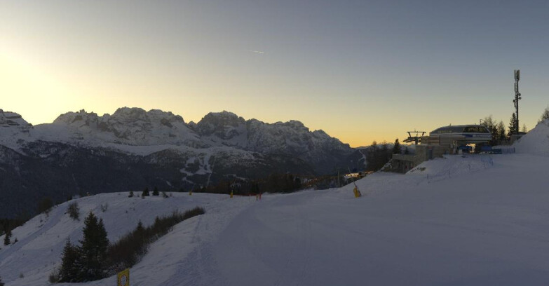 Webcam Skiarea Campiglio Dolomiti di Brenta Val di Sole Val Rendena - Seggiovia Malghette 