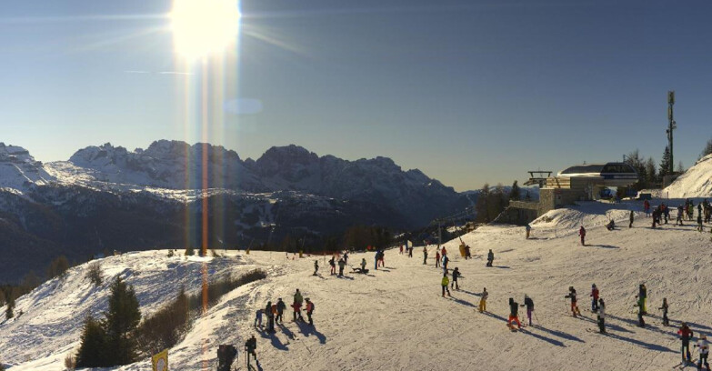 Webcam Skiarea Campiglio Dolomiti di Brenta Val di Sole Val Rendena - Seggiovia Malghette 