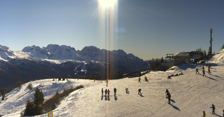 Webcam Skiarea Campiglio Dolomiti di Brenta Val di Sole Val Rendena - Seggiovia Malghette 
