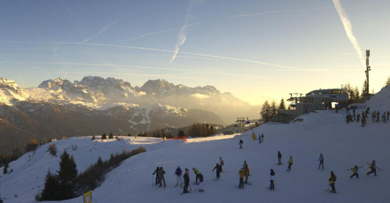 Webcam Folgarida-Marilleva  (Skiarea Campiglio Dolomiti di Brenta - Val di Sole Val Rendena) - Seggiovia Malghette 
