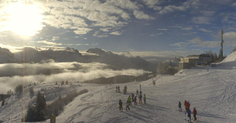 Webcam Folgarida-Marilleva  (Skiarea Campiglio Dolomiti di Brenta - Val di Sole Val Rendena) - Seggiovia Malghette 