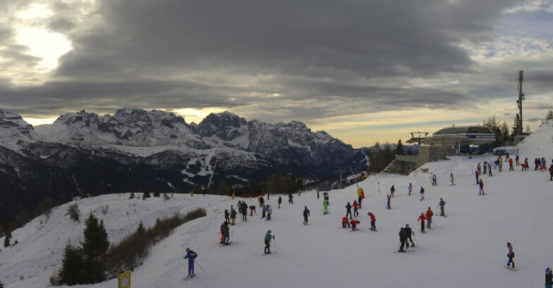 Webcam Skiarea Campiglio Dolomiti di Brenta Val di Sole Val Rendena - Seggiovia Malghette 