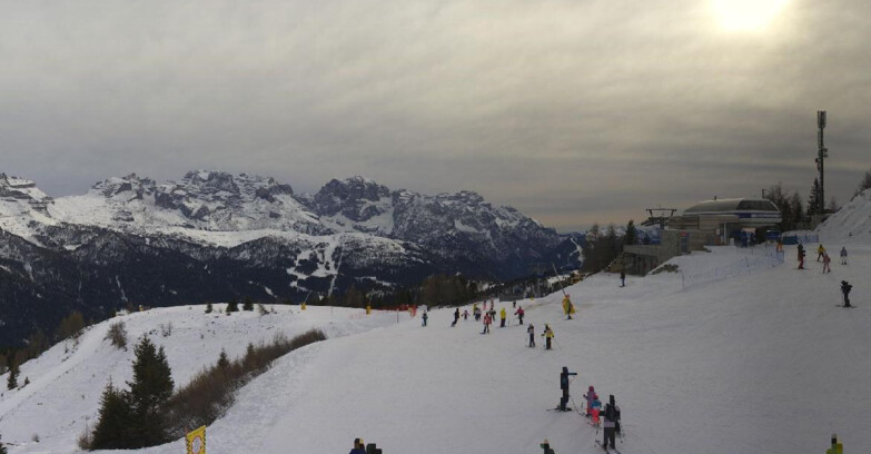 Webcam Skiarea Campiglio Dolomiti di Brenta Val di Sole Val Rendena - Seggiovia Malghette 