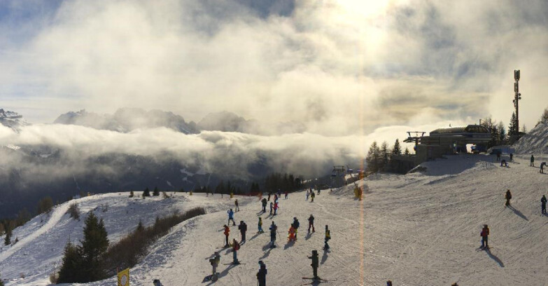 Webcam Skiarea Campiglio Dolomiti di Brenta Val di Sole Val Rendena - Seggiovia Malghette 