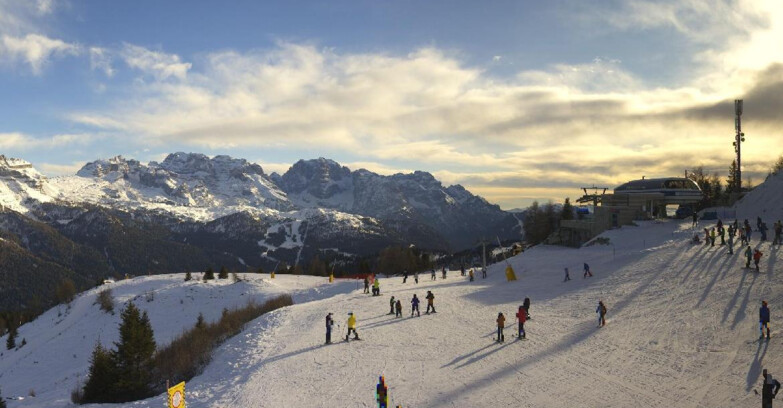 Webcam Skiarea Campiglio Dolomiti di Brenta Val di Sole Val Rendena - Seggiovia Malghette 