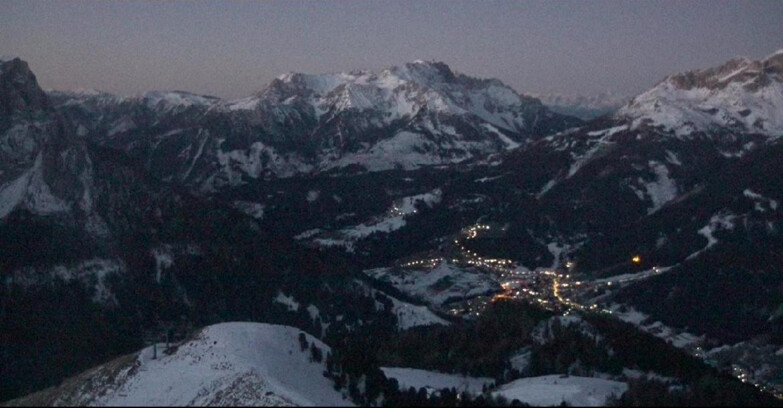 Webcam Pozza di Fassa-Aloch-Buffaure  - Cabinovia Buffaure - Stazione a Monte