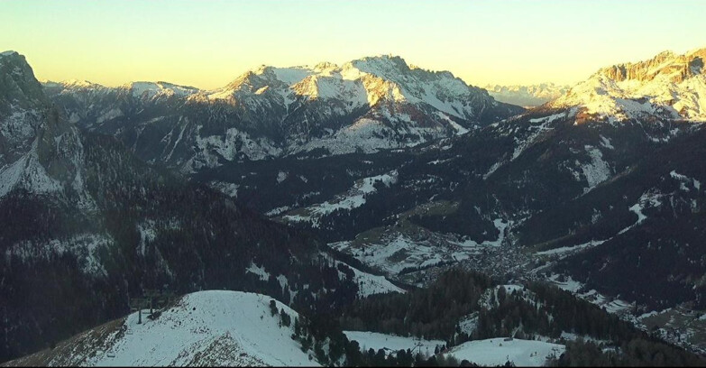 Webcam Pozza di Fassa-Aloch-Buffaure  - Cabinovia Buffaure - Stazione a Monte