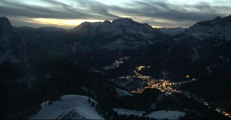 Webcam Pozza di Fassa-Aloch-Buffaure  - Cabinovia Buffaure - Stazione a Monte