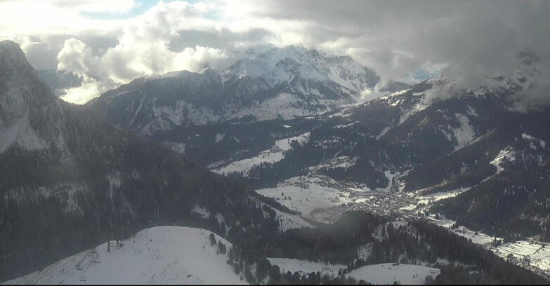 Webcam Pozza di Fassa-Aloch-Buffaure  - Cabinovia Buffaure - Stazione a Monte