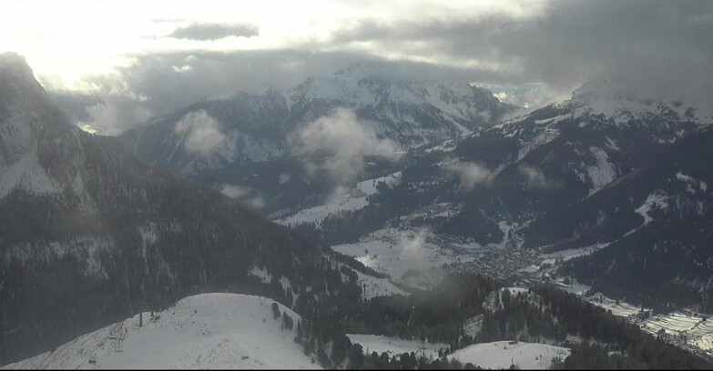 Webcam Pozza di Fassa-Aloch-Buffaure  - Cabinovia Buffaure - Stazione a Monte