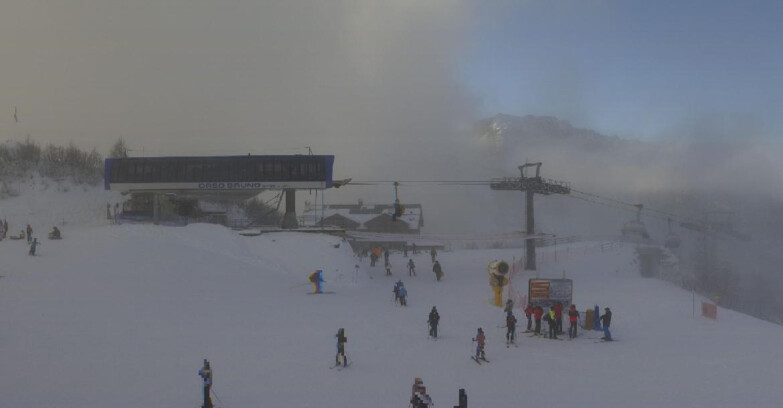 Webcam Ski area Campiglio Dolomiti di Brenta Val di Sole Val Rendena - Seggiovia Orso Bruno 