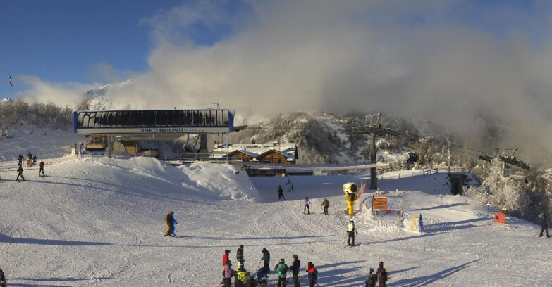 Webcam Ski area Campiglio Dolomiti di Brenta Val di Sole Val Rendena - Seggiovia Orso Bruno 