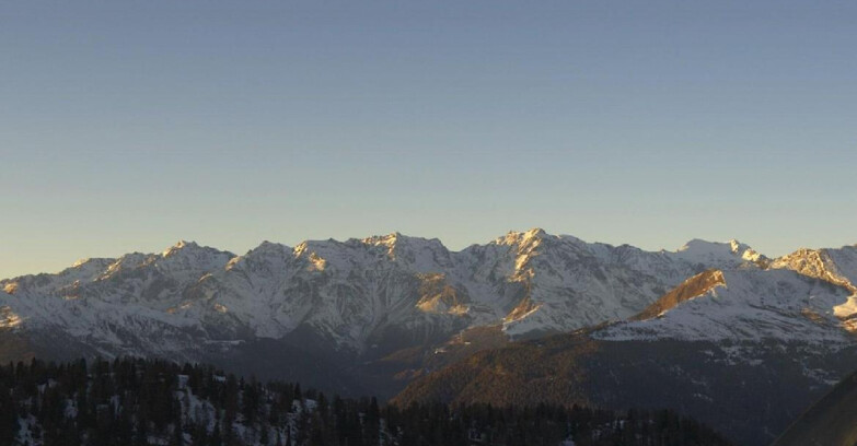 Webcam Folgarida-Marilleva  (Skiarea Campiglio Dolomiti di Brenta - Val di Sole Val Rendena) - Gruppo Ortles Cevedale 