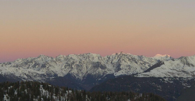 Webcam Folgarida-Marilleva  (Skiarea Campiglio Dolomiti di Brenta - Val di Sole Val Rendena) - Gruppo Ortles Cevedale 