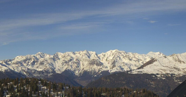 Webcam Folgarida-Marilleva  (Skiarea Campiglio Dolomiti di Brenta - Val di Sole Val Rendena) - Gruppo Ortles Cevedale  