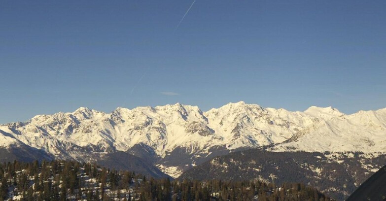 Webcam Folgarida-Marilleva  (Skiarea Campiglio Dolomiti di Brenta - Val di Sole Val Rendena) - Gruppo Ortles Cevedale 