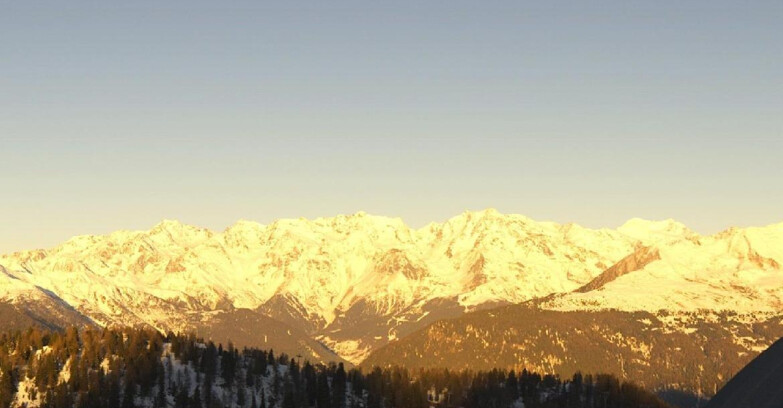 Webcam Folgarida-Marilleva  (Skiarea Campiglio Dolomiti di Brenta - Val di Sole Val Rendena) - Gruppo Ortles Cevedale 