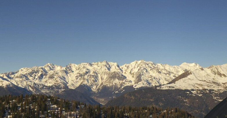 Webcam Folgarida-Marilleva  (Skiarea Campiglio Dolomiti di Brenta - Val di Sole Val Rendena) - Gruppo Ortles Cevedale  
