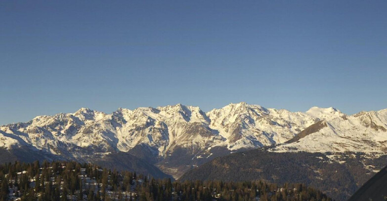 Webcam Folgarida-Marilleva  (Skiarea Campiglio Dolomiti di Brenta - Val di Sole Val Rendena) - Gruppo Ortles Cevedale  