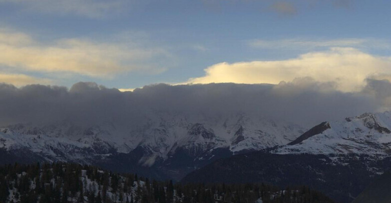 Webcam Skiarea Campiglio Dolomiti di Brenta Val di Sole Val Rendena - Gruppo Ortles Cevedale 