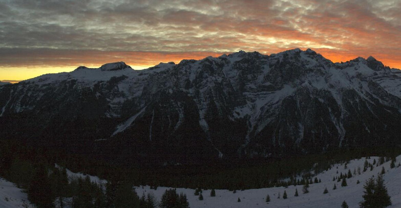 Webcam Skiarea Campiglio Dolomiti di Brenta Val di Sole Val Rendena - Dolomiti di Brenta - Marilleva