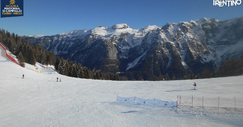 Webcam Ski area Campiglio Dolomiti di Brenta Val di Sole Val Rendena - Pista delle Rocce - Folgarida