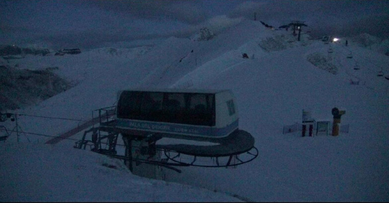 Webcam Pozza di Fassa-Aloch-Buffaure  - Pala del Geiger, sullo sfondo il Pordoi