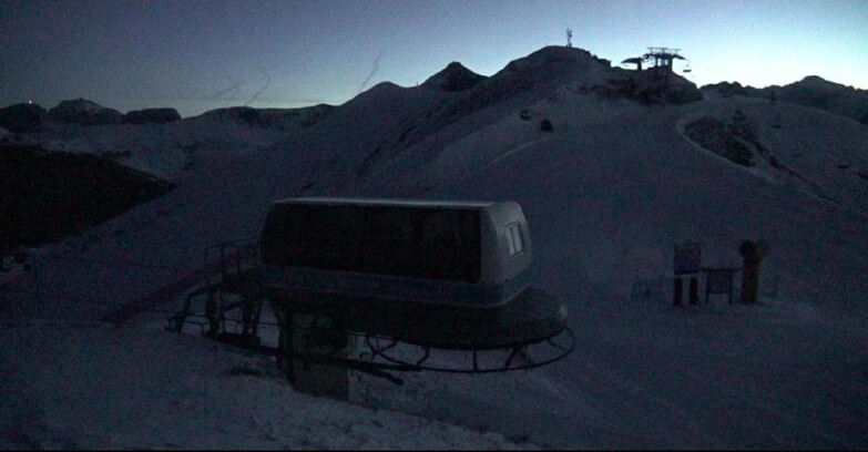 Webcam Поцца-ди-Фасса-Алок-Буффор  - Pala del Geiger, sullo sfondo il Pordoi