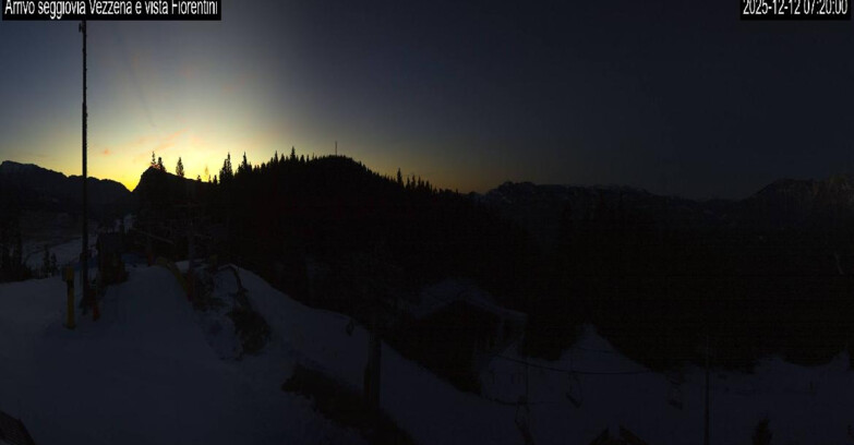 Webcam Ski Area Lavarone  - Chair lift Laghetto 
