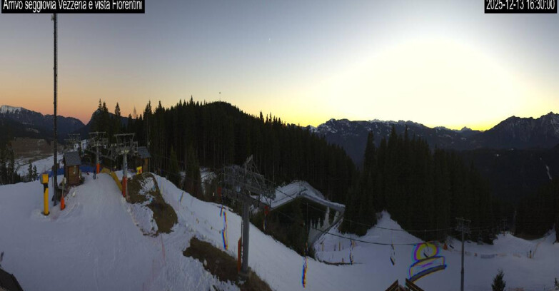 Webcam Ski Area Lavarone  - Chair lift Laghetto 