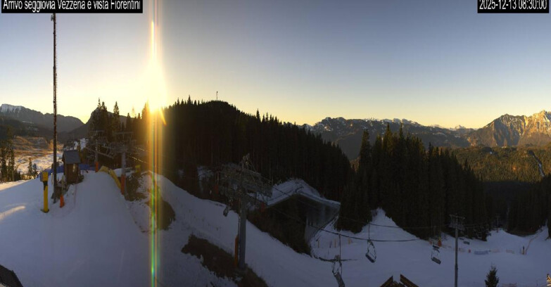 Webcam Ski Area Lavarone  - Chair lift Laghetto 