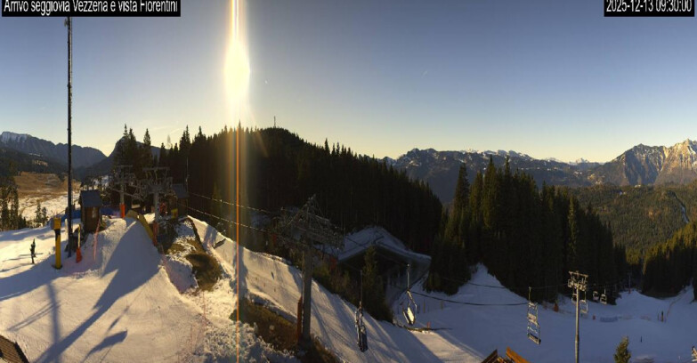 Webcam Ski Area Lavarone  - Chair lift Laghetto 