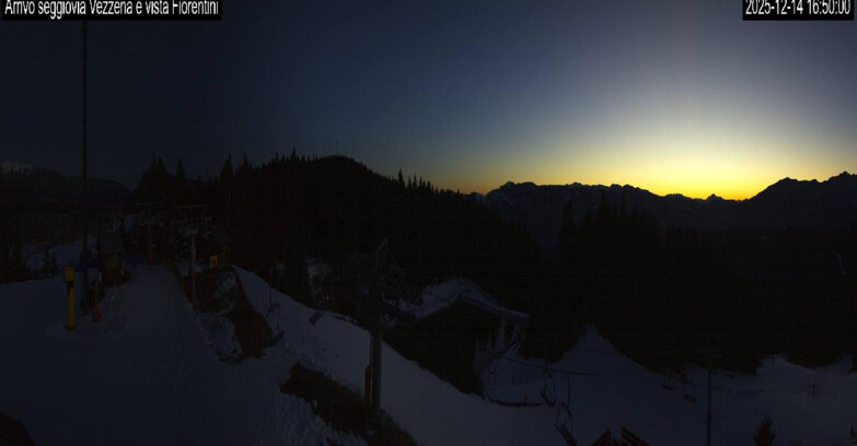 Webcam Lavarone - Chair lift Laghetto 