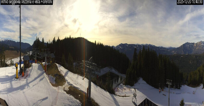 Webcam Ski area Lavarone - Arrivo seggiovia Laghetto