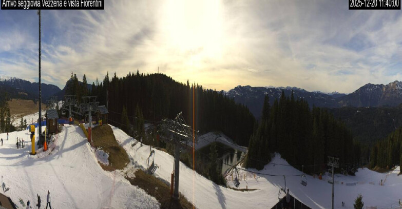 Webcam Ski area Lavarone - Arrivo seggiovia Laghetto