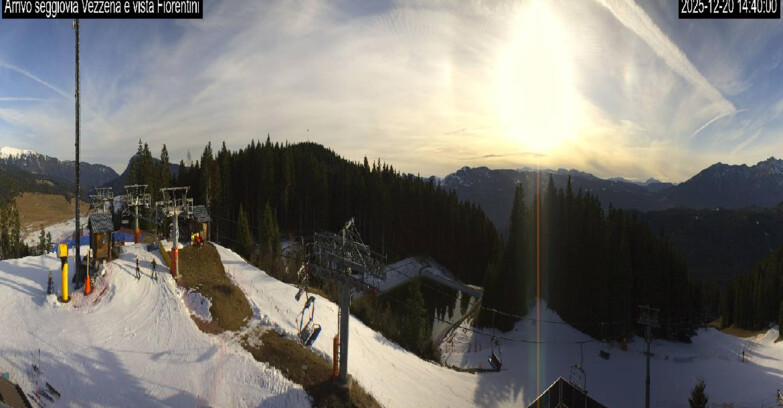 Webcam Ski area Lavarone - Arrivo seggiovia Laghetto