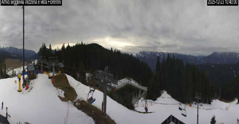 Webcam Lavarone Skigegiet - Laghetto Sessellift 