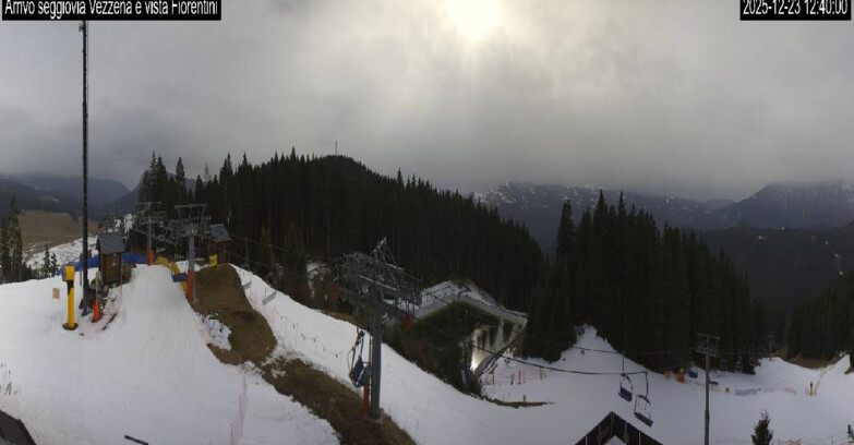 Webcam Lavarone Skigegiet - Laghetto Sessellift 