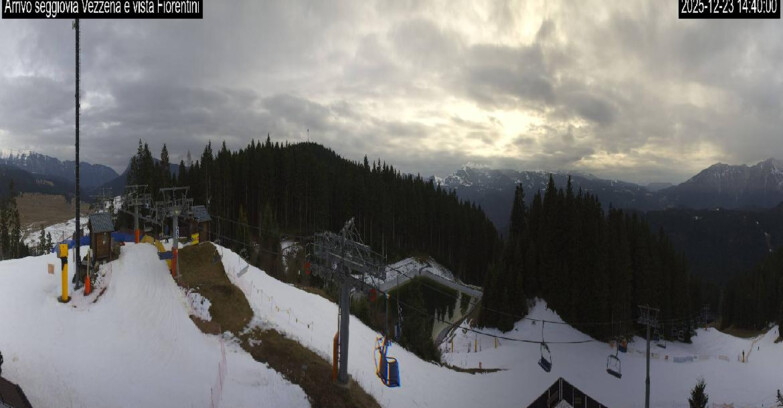 Webcam Lavarone Skigegiet - Laghetto Sessellift 