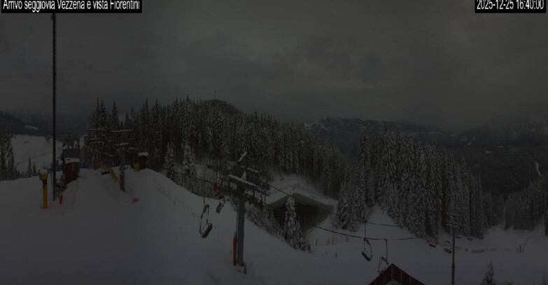 Webcam Lavarone Skigegiet - Laghetto Sessellift 