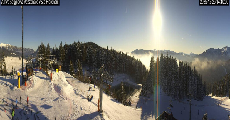 Webcam Lavarone - Chair lift Laghetto 