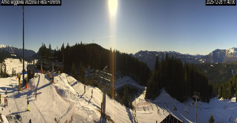 Webcam Lavarone Skigegiet - Laghetto Sessellift 