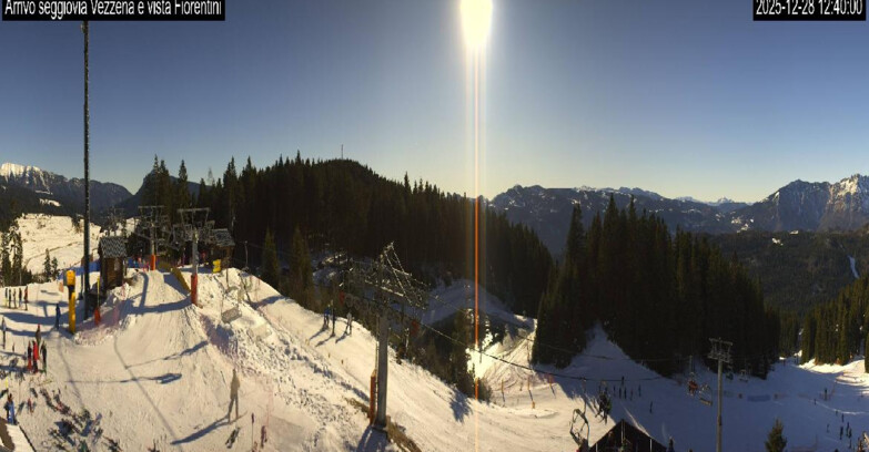 Webcam Lavarone Skigegiet - Laghetto Sessellift 