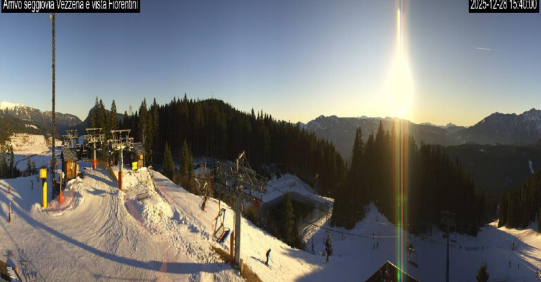 Webcam Lavarone Skigegiet - Laghetto Sessellift 